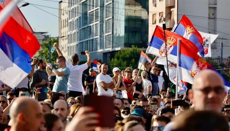 Протест во Белград: 36.000 студенти и нивни поддржувачи демонстрираат на Славија 