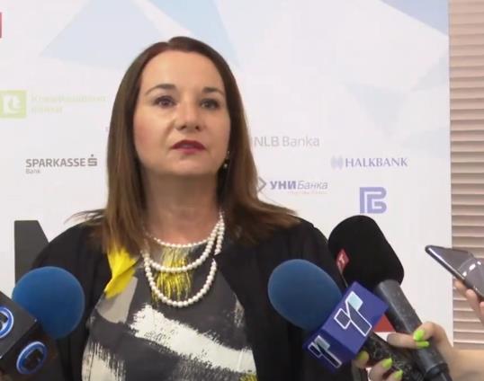 Стевкова Штериева: Банките ги разгледуваат тарифите за намалување на провизиите