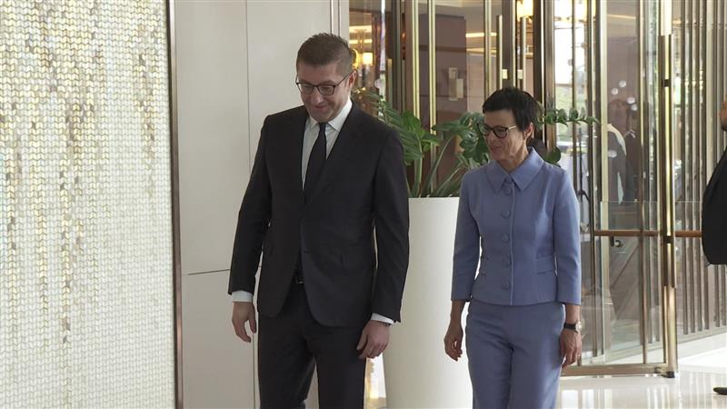 Мицкоски: Македонија ги прифаќа европските вредности, но не со уцени и наметнувања под маска на европскиот процес