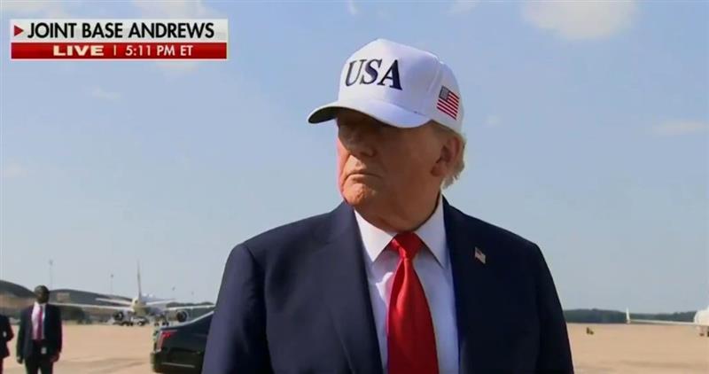 Трамп вели дека е разочаран од Путин, денеска ќе разговара со Зеленски