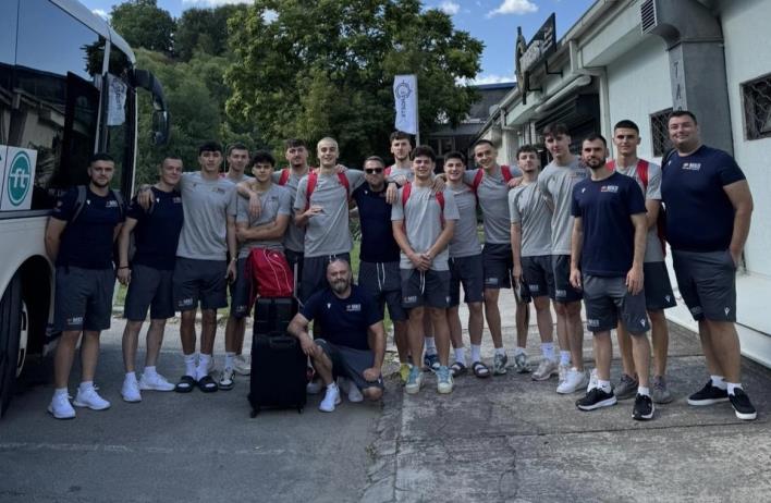 Самарџиев пред почетокот на ЕП: Да го дадеме максимумот за Македонија