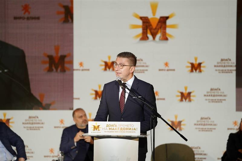 Мицкоски со порака до опозицијата по критиките за Извештајот на ЕП