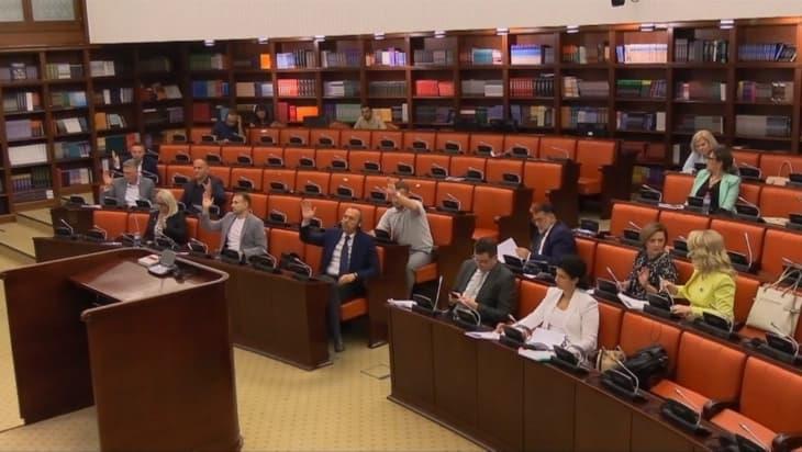 Амандманската расправа по ребалансот продолжува в понеделник – усвоен еден амандман