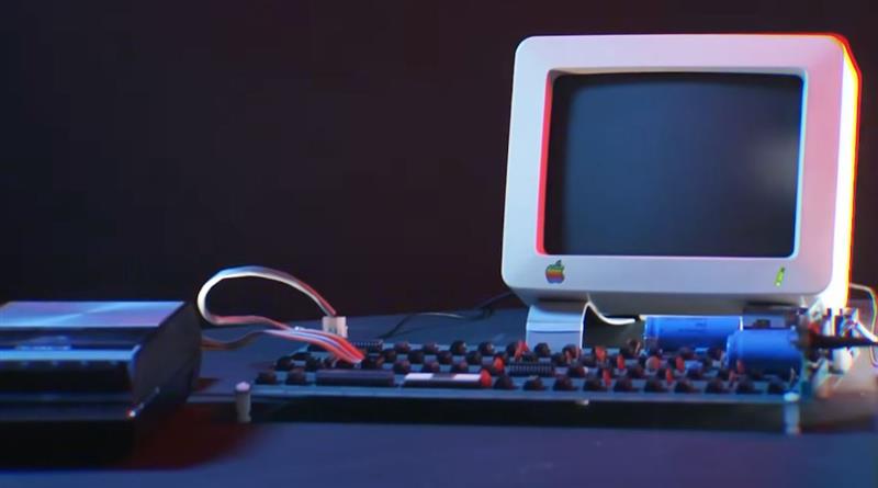 Видео: На продажба е речиси совршена копија од компјутерот „Apple-1“, цената е неверојатна