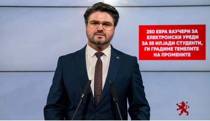 Марков: 250 евра ваучери за електронски уреди за 55 илјади студенти, ги градиме темелите на промените