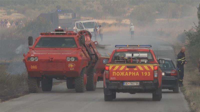 Се уште активен пожарот кај Василево, целосно изгаснат пожарот кај Мршевци