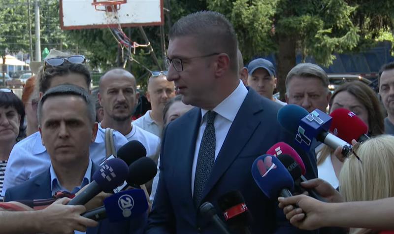 Мицкоски за разрешување на претседателката на ДКСК: Немаме намера да правиме естрада во Парламентот