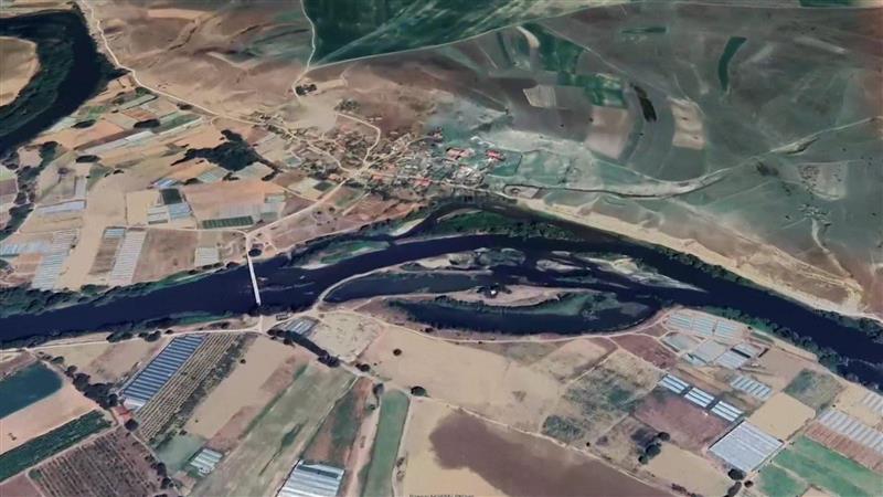 Се уште се трага по 16 годишното девојче кое вчера исчезна во водите на Вардар во близината на Градско