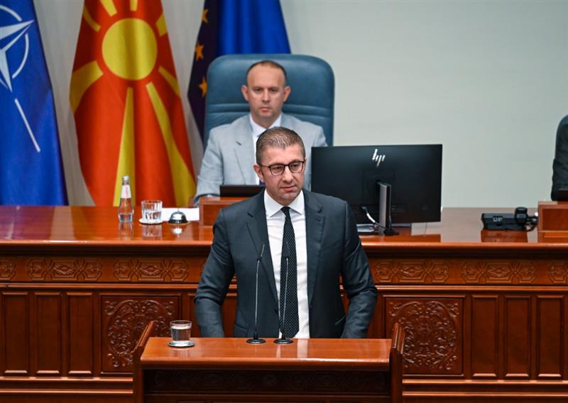 Мицкоски: За младите предвидовме проширен опфат за оперативниот план за отворање на бизниси
