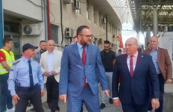 Тошковски: Измените на Законот за полиција и за внатрешни работи ќе придонесат за професионализација во МВР