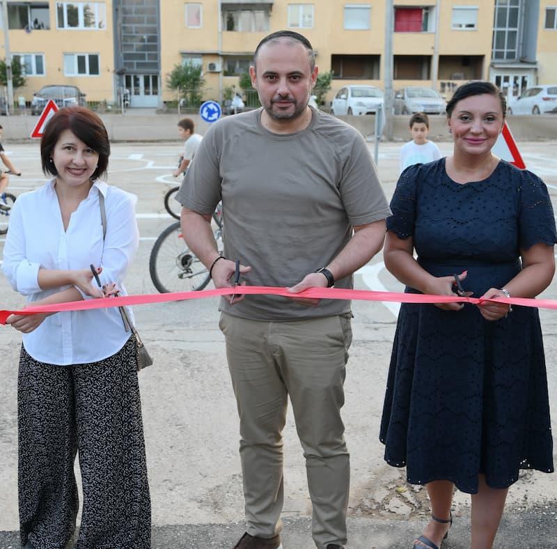 Во Кисела Вода е отворен нов парк со сообраќаен полигон 