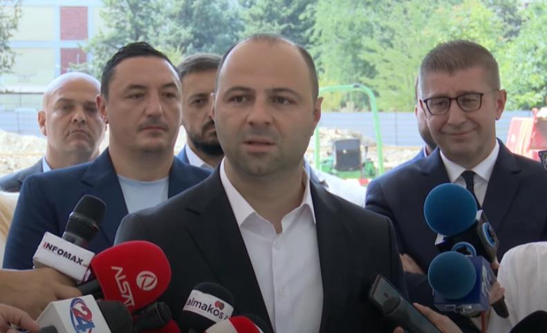 Мисајловски: Набавката на италијанските хеликоптери е во тек, тие ќе можат да дејствуваат и на пожарите