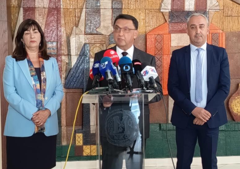 Славески: Трите големи банки соопштија дека ги намалуваат надоместоците за граѓаните и компаниите