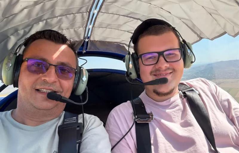 Снимен е моментот на пад на авион во Романија- огнот за момент ги проголта имењаците (ВИДЕО)