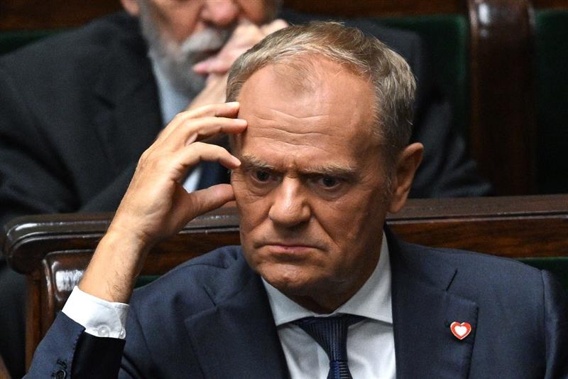 Туск: Путин користи идиоти за да ги раскара Полска и Украина 