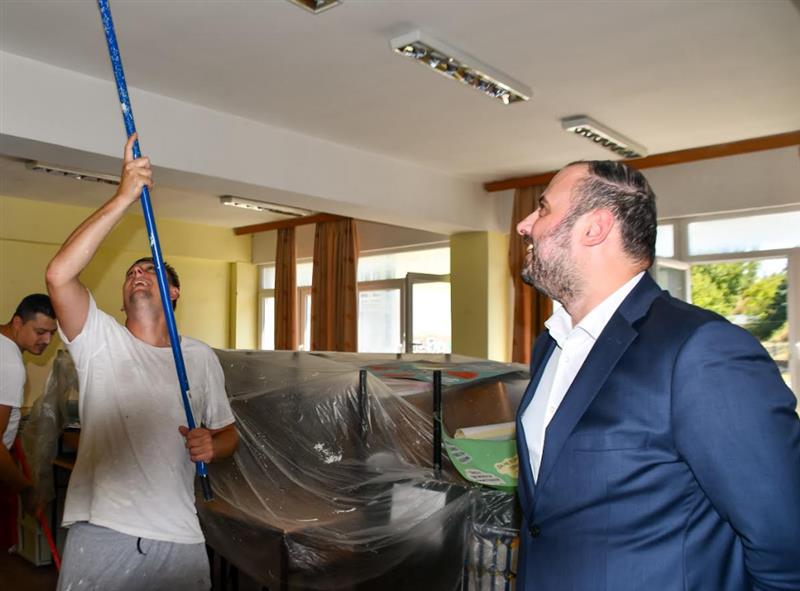 Ѓорѓиевски во увид на реконструкцискиот зафат во ООУ “Круме Кепески”  