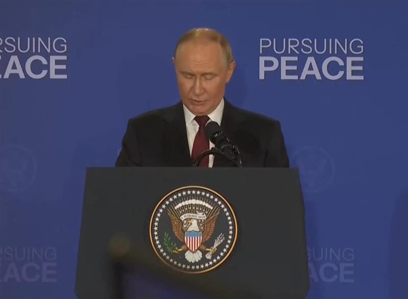 Меланија Трамп му испрати писмо на Путин за киднапираните деца од Украина