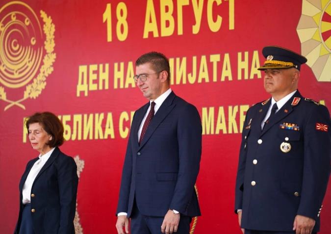 Мицкоски: Нашата Армија е гаранција дека овој народ ќе има поле да се развива, да создава и да ја гради својата иднина
