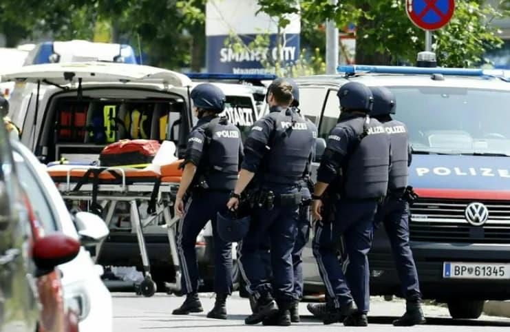 Банда момчиња силувале наставничка во Австрија, деталите се страшни 