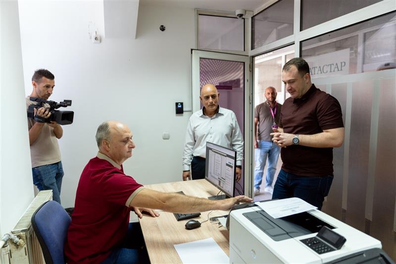 Андоновски и Владев официјално го отворија Центарот за услуги „ЕТУ Свети Николе“