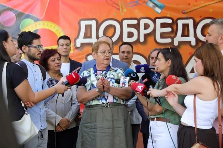 Јаневска: Вештачката интелигенција ќе ја воведуваме во сите предмети и ќе зависи од наставникот, колку и какви алатки ќе користи