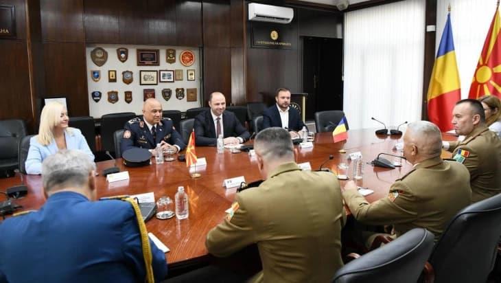 Романската воена делегација запозната со трансформацијата на македонската Армија и капацитетите на „Криволак“