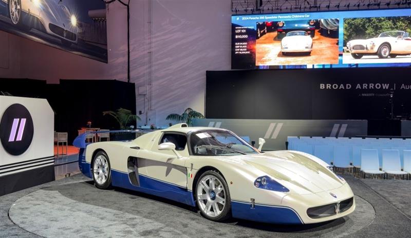 Масерати MC12 Stradale на аукција е продаден за рекорден износ 