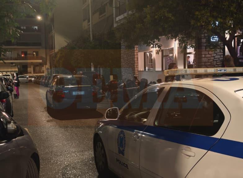 Ужас во Грција: Жена се породила дома пред децата, сопругот пристигнал кога веќе била мртва 