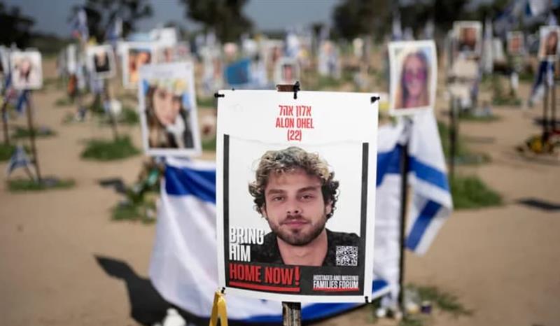 Хамас објави снимка од заложникот Алон Охел со српско државјанство, не се препознава по 2 години (ВИДЕО)