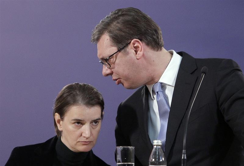 Европарламентарците кои Вучиќ и Брнабиќ ги нарекоа „олош“ ја напуштија Србија 