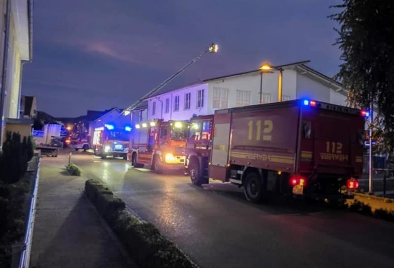Двајца тешко повредени при уривање на покрив на супермаркет во Германија