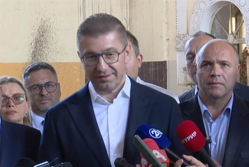 Мицкоски: Опозицијата се занимава со лаги за пожарите, мислејќи дека ќе добие политички поени
