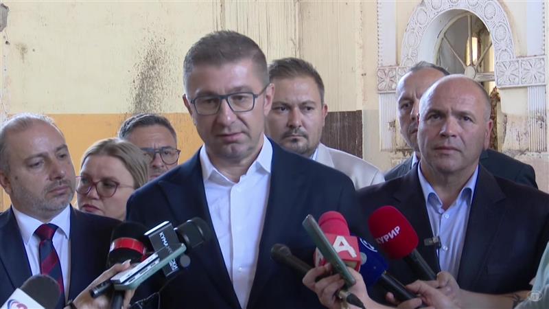 Мицкоски: СДСМ се занимава со некрофилија и лаги, состојбата со пожарите е под контрола
