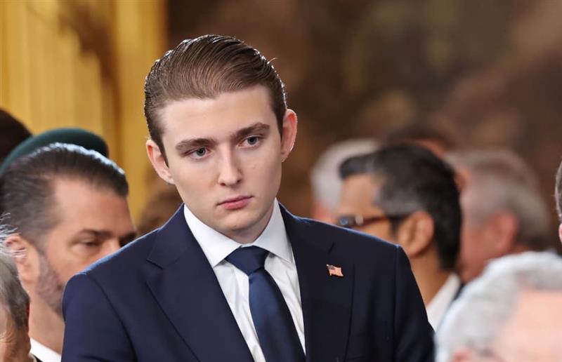 Синот на Трамп, Барон, го напуштил факултетот во Њујорк 
