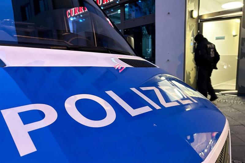 Наредена е итна евакуација на 20.000 граѓани на Берлин поради бомба: Во смртна опасност сте! (ВИДЕО)