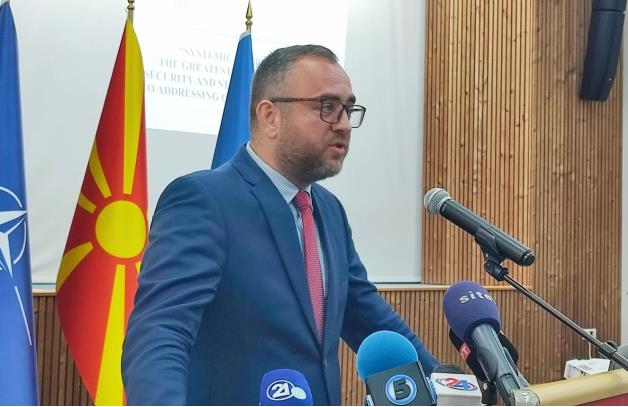 Тошковски: Најдобрите студенти треба да влезат во безбедносните институции