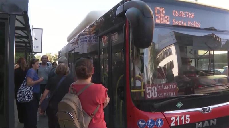 Автобусите на ЈСП„Скопје“ сообраќаат без прекин, вчера добиле нафта за два дена