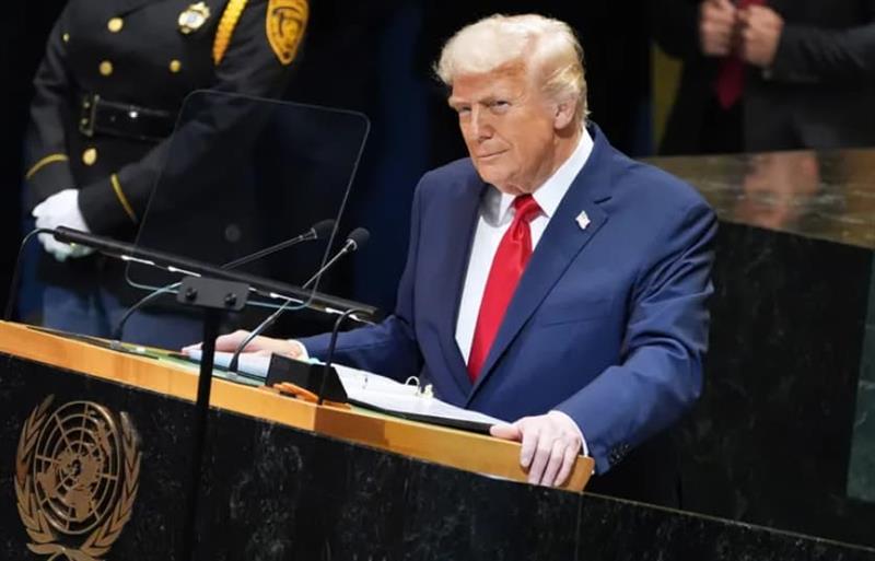 Трамп се обраќа на Генералното Собрание: Од ОН добив само расипан ескалатор и телепромптер што не работи 