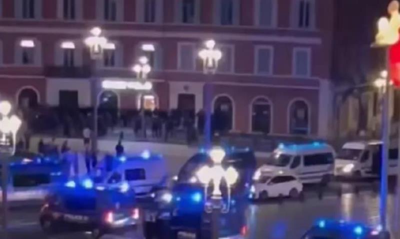 Вооружени хулигани направија хаос пред натпреварот на Лига Европа, уапсени се над 100 лица (ВИДЕО)