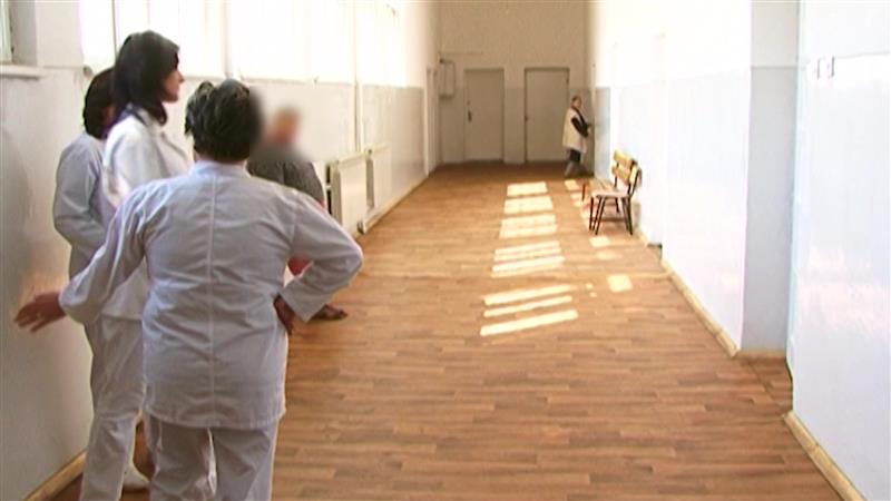 Околу 750 пациенти со попреченост сместени во три болници се дискриминирани во делот на престој и лекување