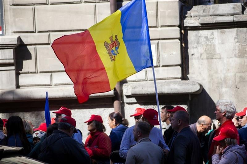 Молдавија денеска на историски избори- мртва трка меѓу проевропскиот и прорускиот блок 