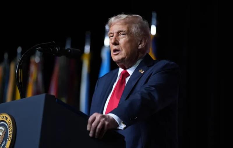 Трамп најави голема чистка во војската на САД: Тие плукаат, ние удираме!