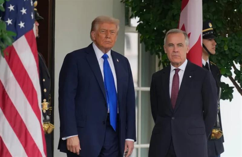 Трамп зборивал за спојување на САД со Канада на состанокот со премиерот Керни- сите шокирани од одговорот