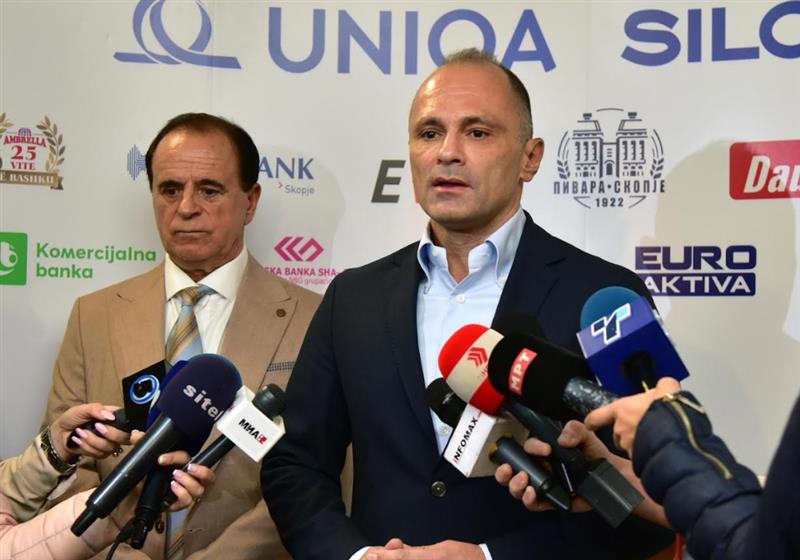 Филипче до Мицкоски: Или сфати дека си избран да ја водиш државата или да си одиш