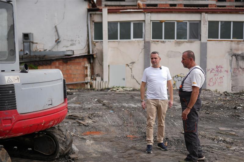 Герасимовски: Опожарените бараки кај „Партизан“ заминуваат во историја, го враќаме просторот во функција на граѓаните