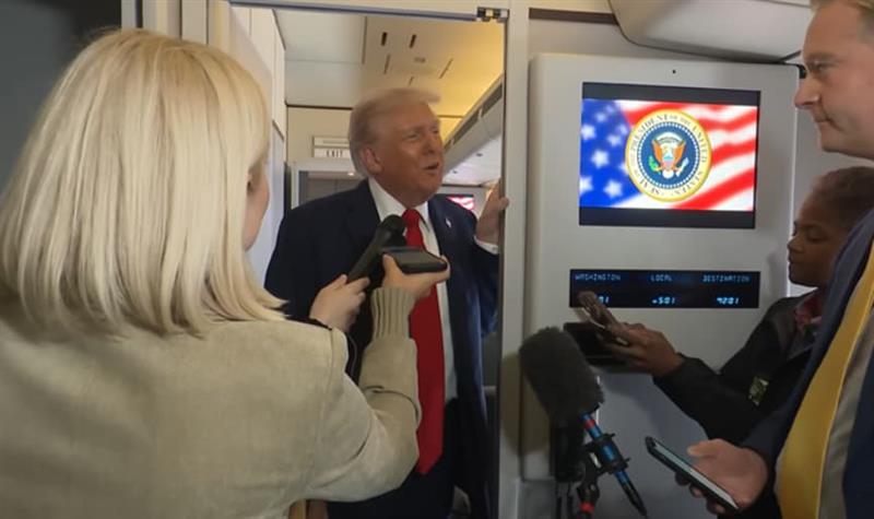 Трамп на новинарите во авионот им објаснил зошто мисли дека нема да оди во рајот (ВИДЕО)