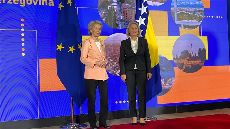 Лајен во посета на БиХ