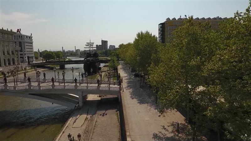 Се поблиску изборниот молк - се погласна кампањата,кандидатите за Град Скопје растрчани на терен