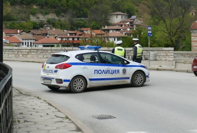 Ужас во Бугарија: Маж ја убил тетката, мајката и сестрата, па ја запалил куќата- 7- годишниот брат едвај се спасил