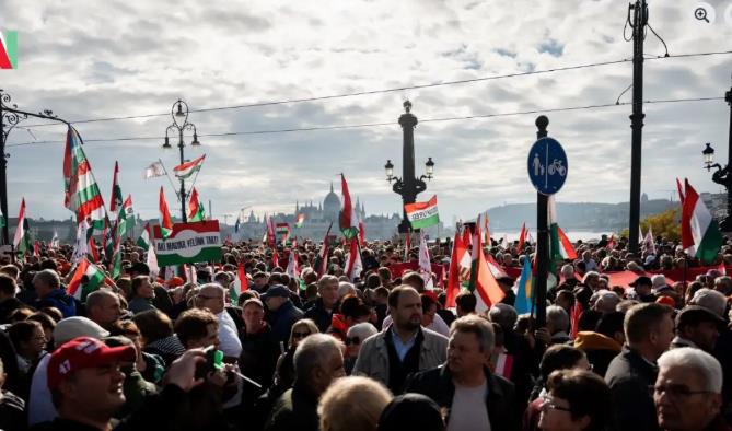 Фидес оддржува „Марш на мирот“ во Будимпешта; Орбан порача „нема да гинеме за Украина“